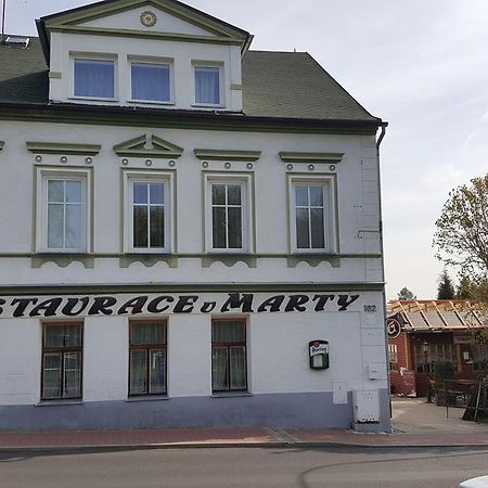 Hotel Restaurace U Marty Dubí Exteriér fotografie